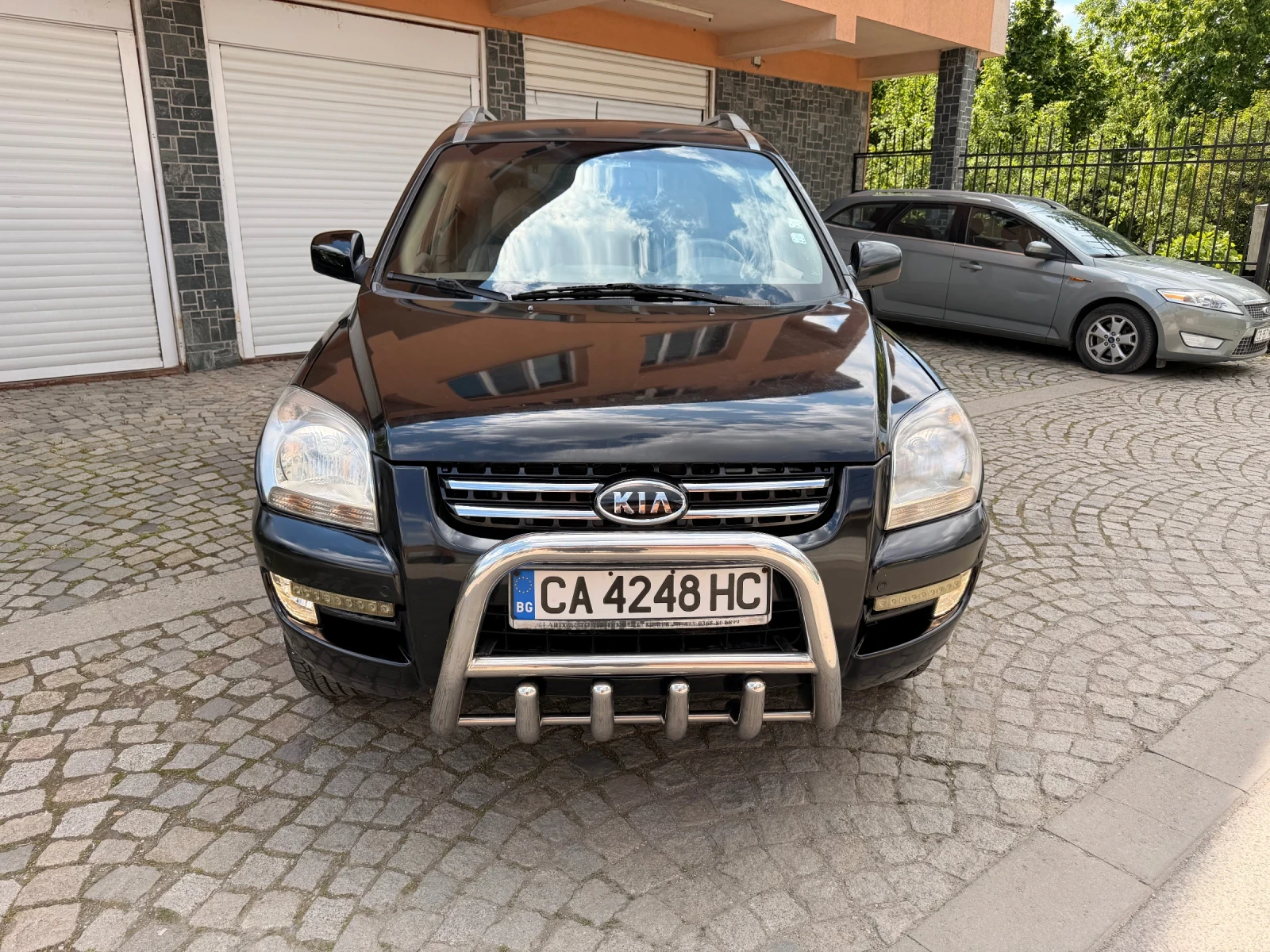 Kia Sportage 2.0 CRDI 4x4 АВТОМАТИК, снимка 2 - Автомобили и джипове - 54623469