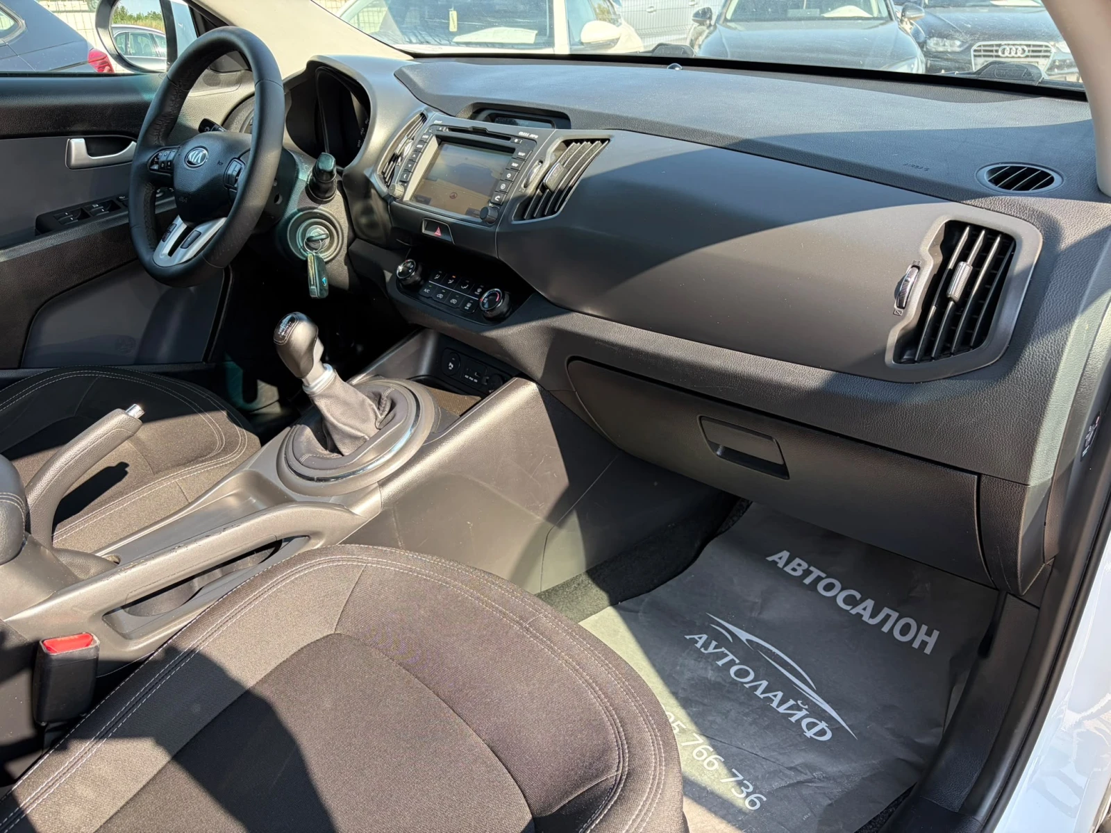 Kia Sportage FACELIFT 1.7CRDI NAVI PANORAMA, снимка 10 - Автомобили и джипове - 55400619