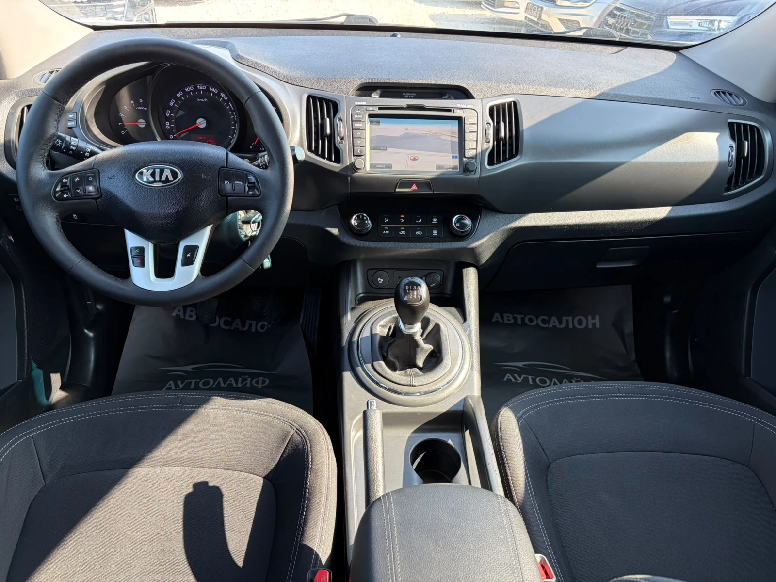 Kia Sportage FACELIFT 1.7CRDI NAVI PANORAMA, снимка 8 - Автомобили и джипове - 55400619