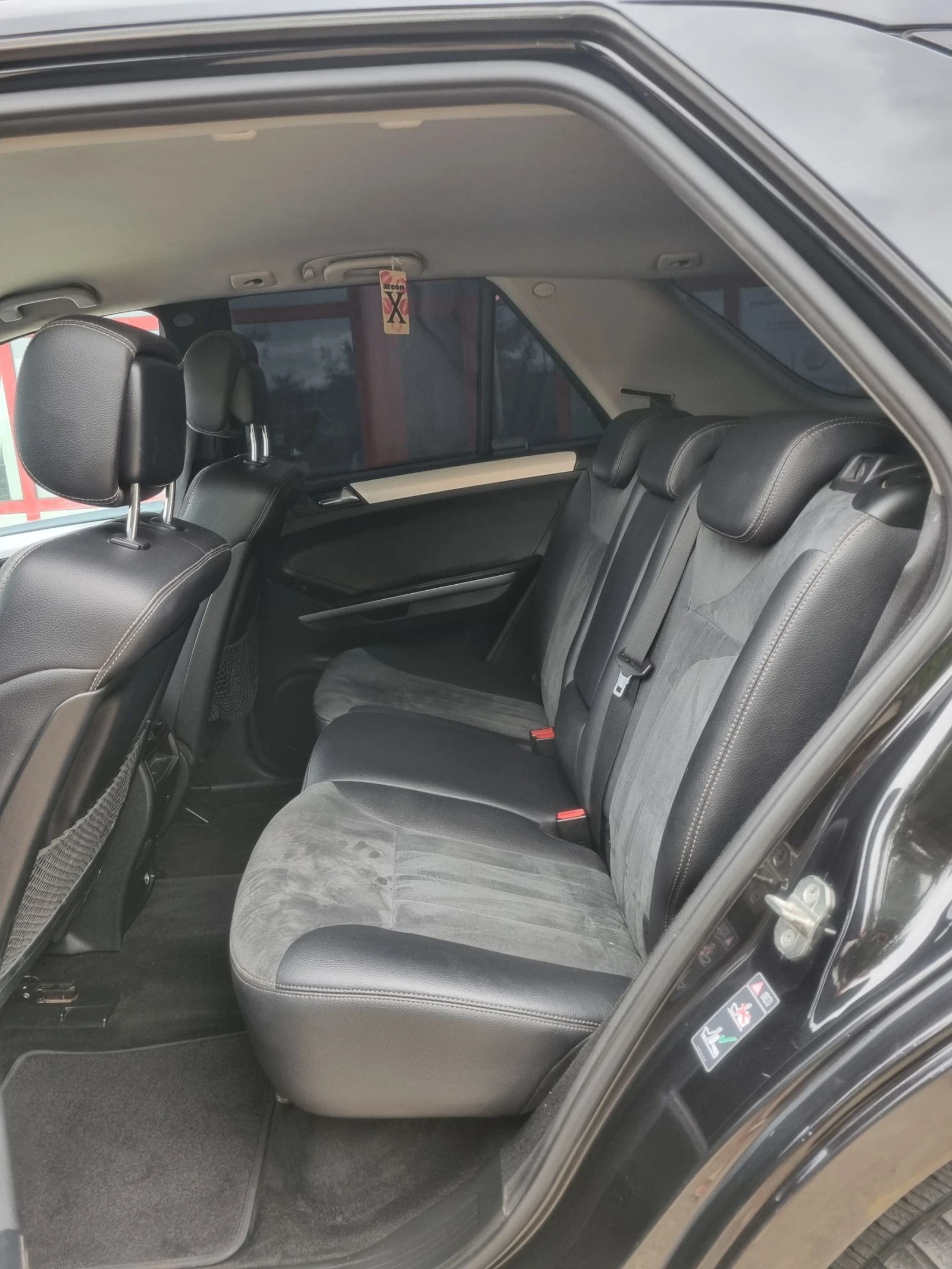 Mercedes-Benz ML 320 Ml320 4 matic на пружини!, снимка 11 - Автомобили и джипове - 55654137
