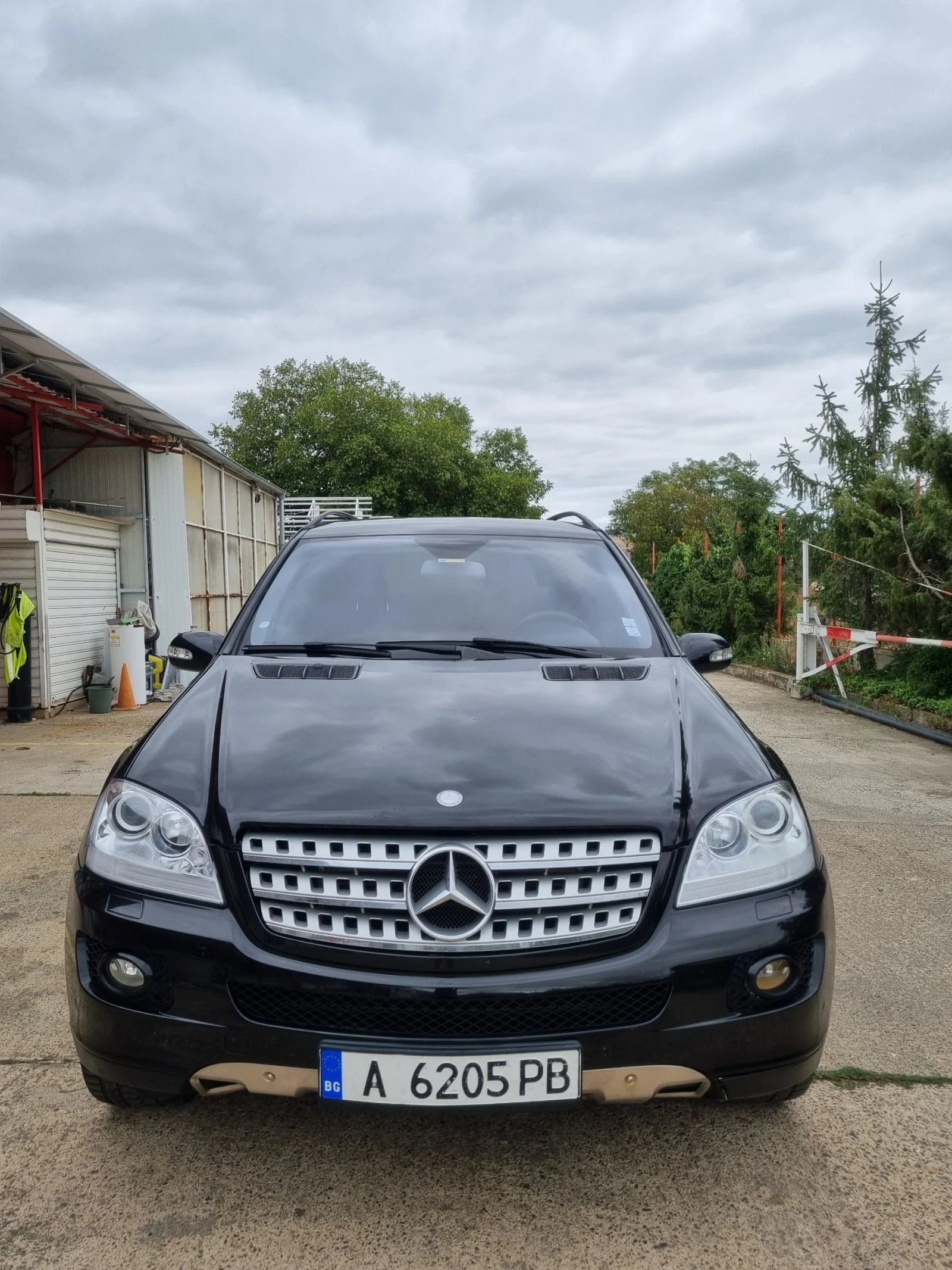 Mercedes-Benz ML 320 Ml320 4 matic на пружини!, снимка 7 - Автомобили и джипове - 55654137