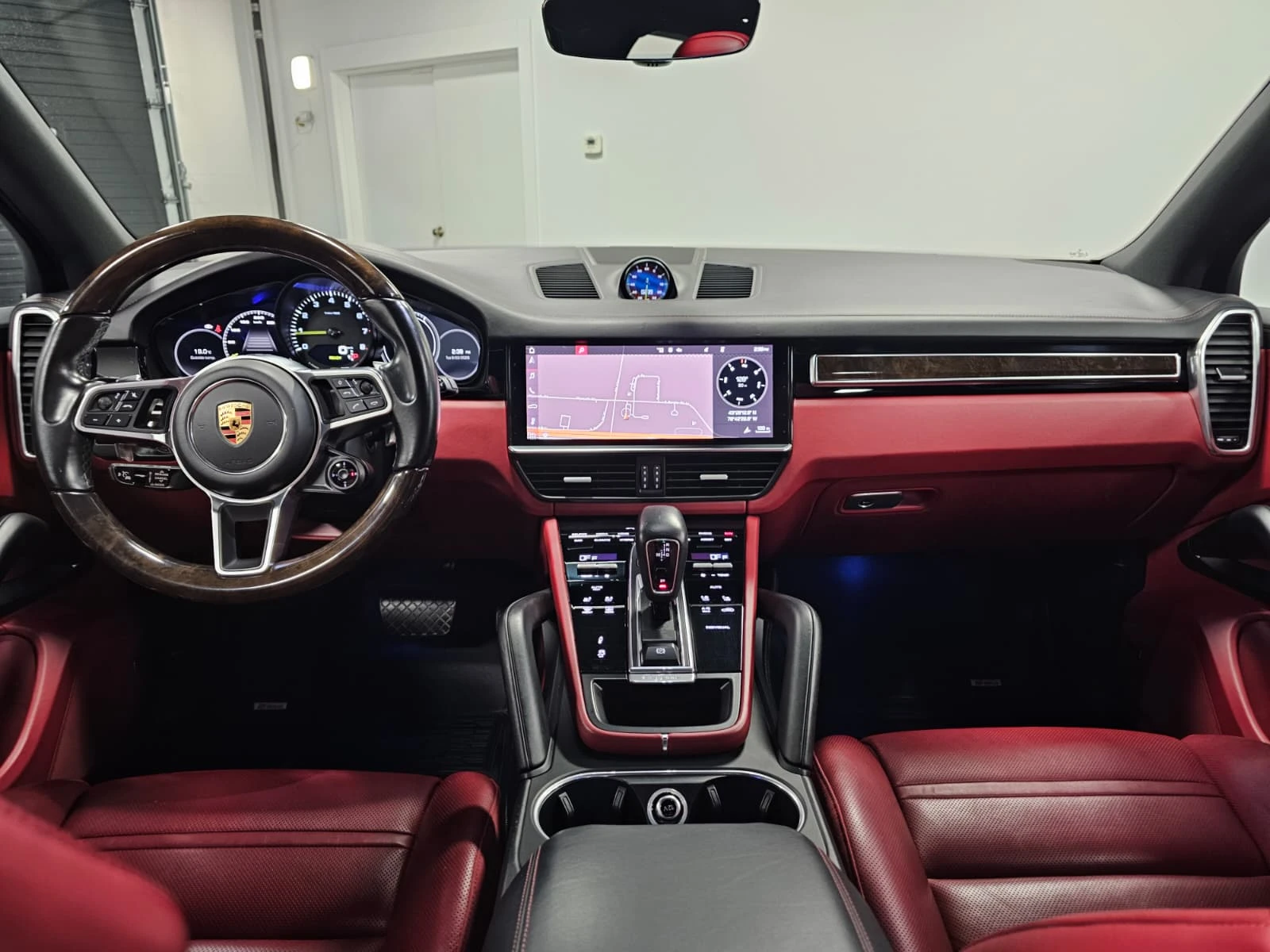 Porsche Cayenne  E-Hybrid CARFAX НАЛИЧЕН | 2020 | 154 911 км, снимка 7 - Автомобили и джипове - 56202743