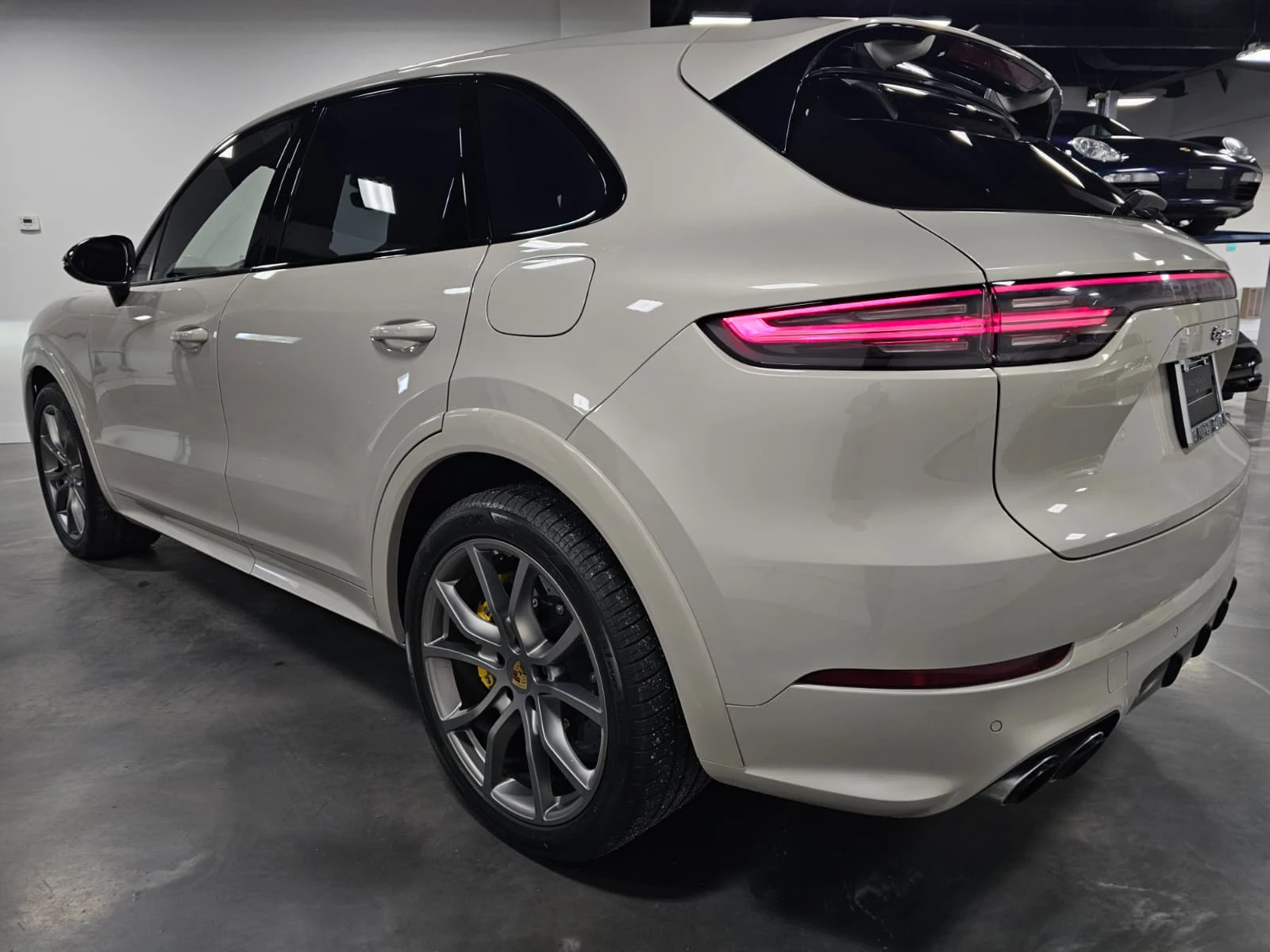 Porsche Cayenne  E-Hybrid CARFAX НАЛИЧЕН | 2020 | 154 911 км, снимка 3 - Автомобили и джипове - 56202743