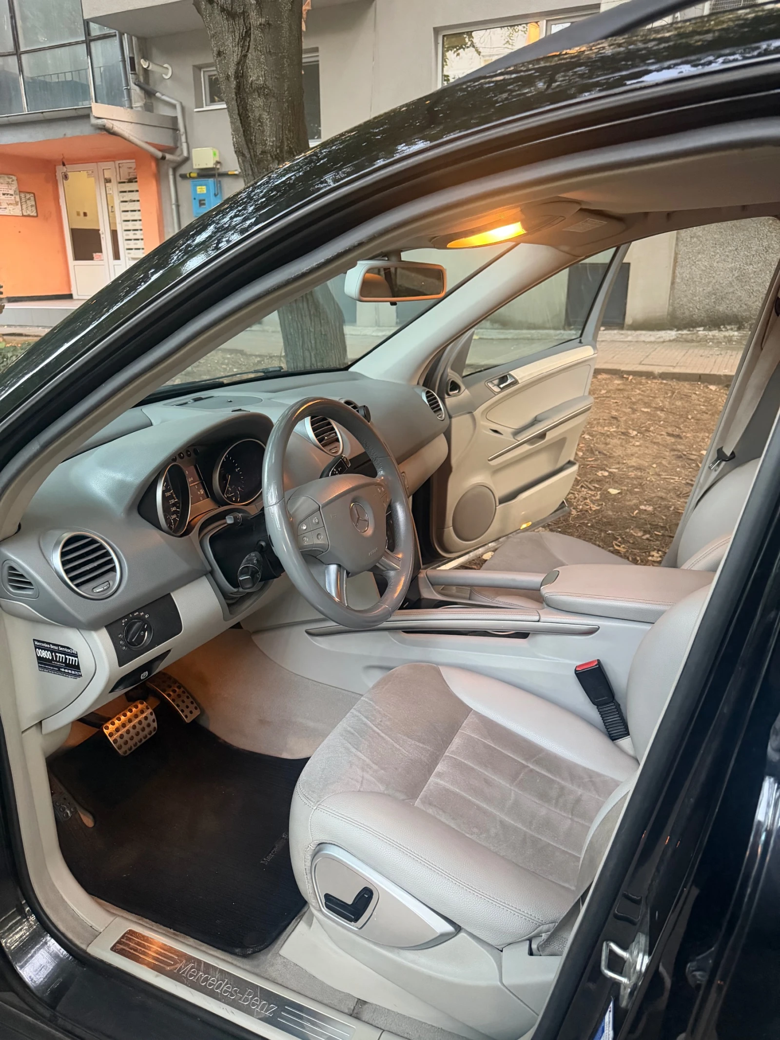 Mercedes-Benz ML 320 3.2 cdi, снимка 12 - Автомобили и джипове - 56318826