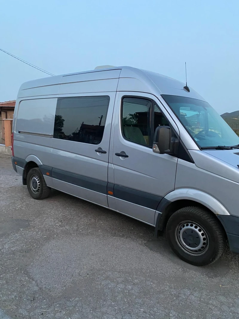 VW Crafter 2.5, снимка 9 - Бусове и автобуси - 52731959