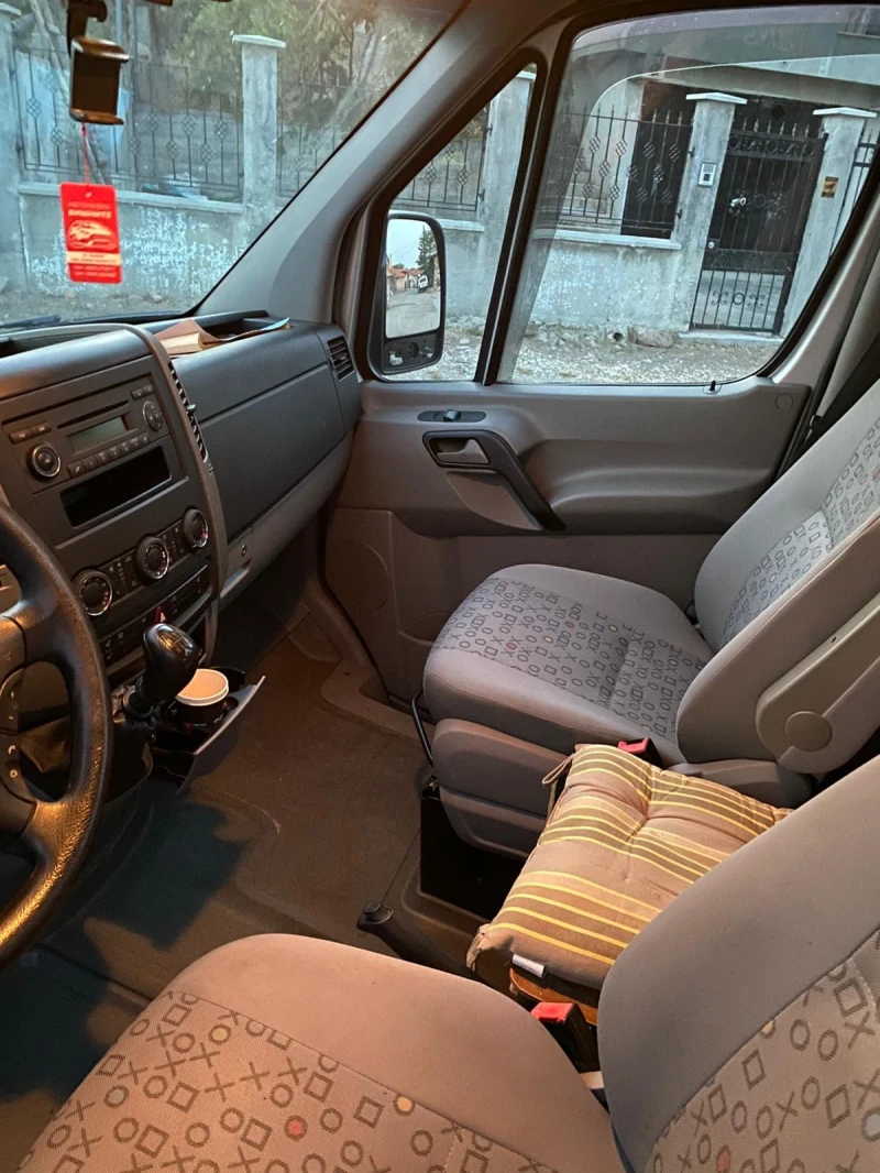 VW Crafter 2.5, снимка 14 - Бусове и автобуси - 52731959