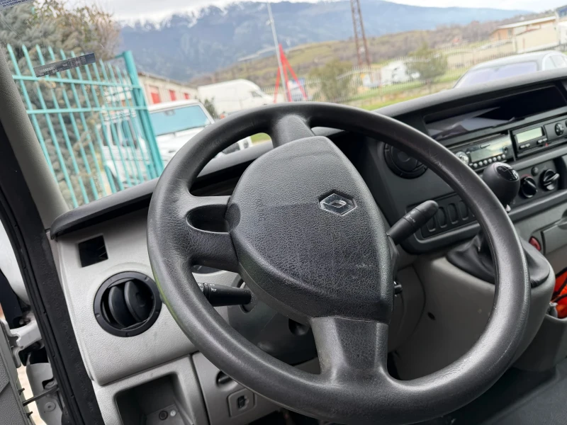 Renault Master 2.5dCi* 6+ 1 места* 2.40 метра каросерия, снимка 4 - Бусове и автобуси - 53496184