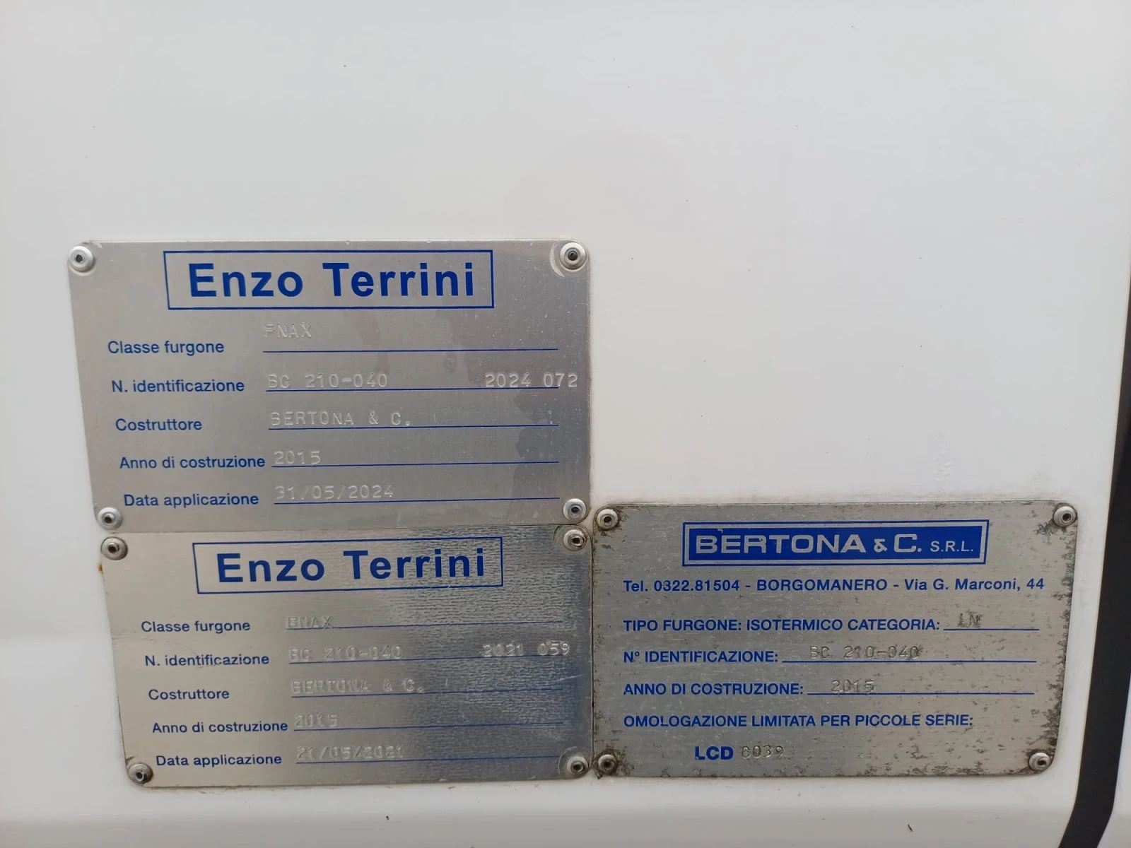 VW Crafter Хладилен, снимка 7 - Бусове и автобуси - 53930203