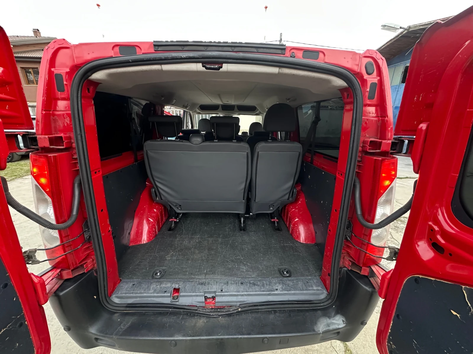 Citroen Jumpy 9 местен* Климатик* Топ състояние, снимка 11 - Бусове и автобуси - 53927591