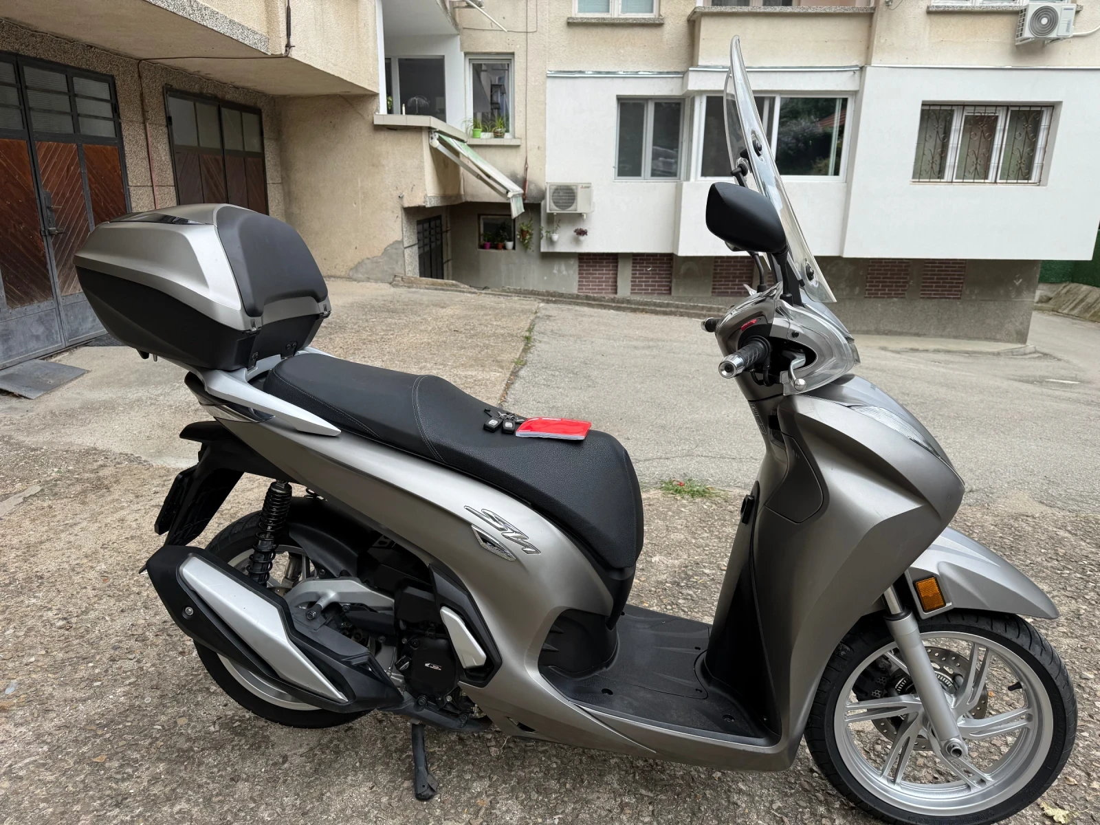 Honda Sh 350, ABS , TCS, LED , 2024год., снимка 4 - Мотоциклети и мототехника - 55404693