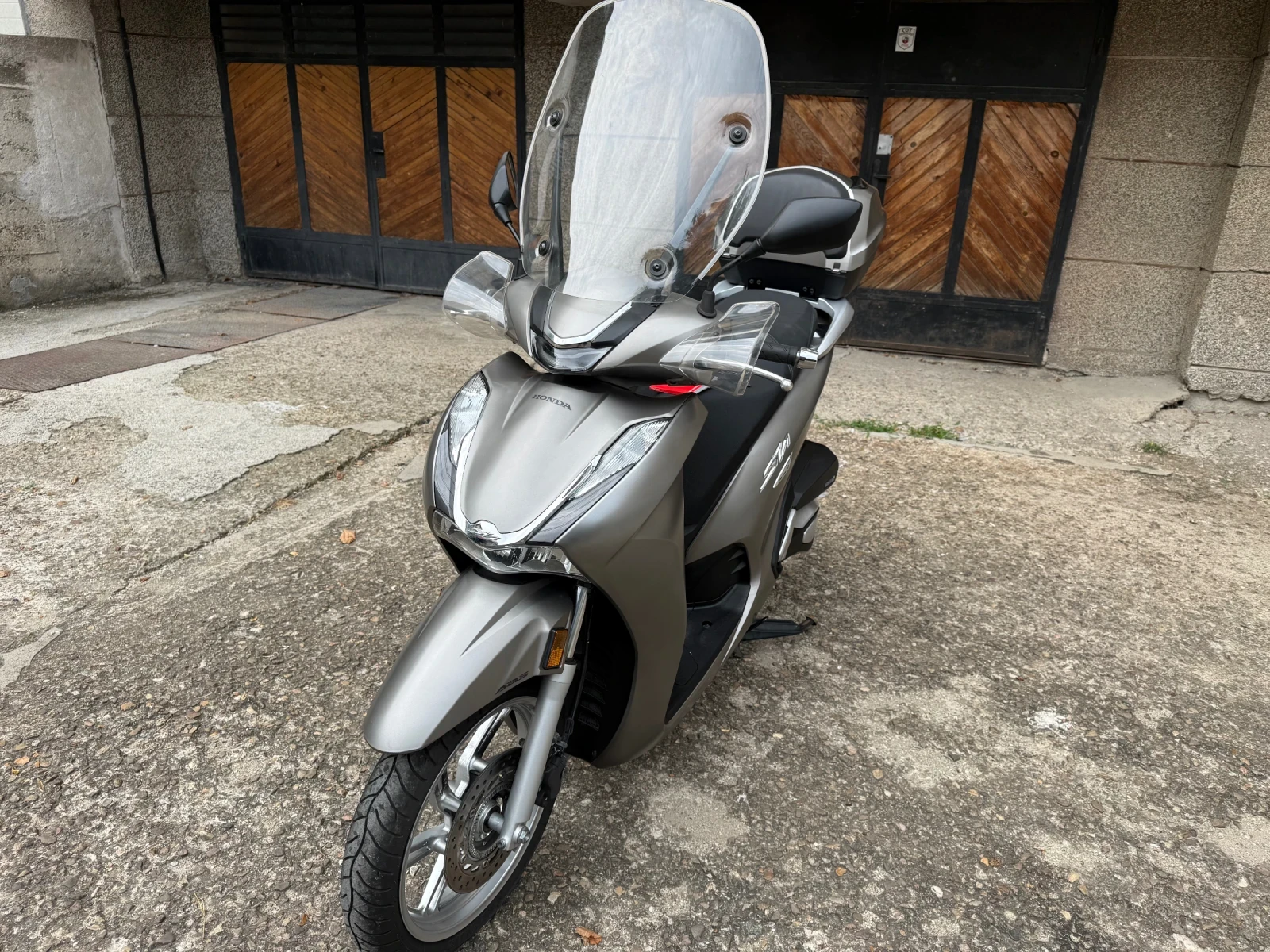 Honda Sh 350, ABS , TCS, LED , 2024год., снимка 2 - Мотоциклети и мототехника - 55404693