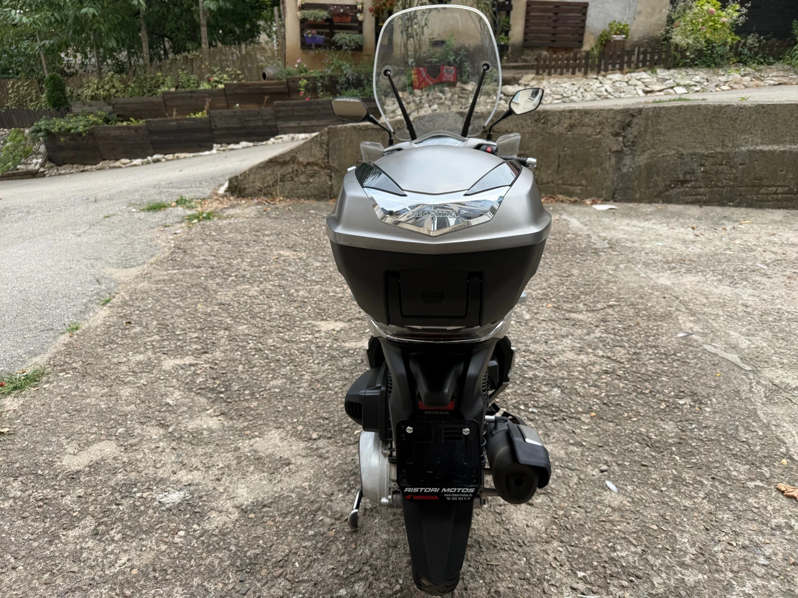 Honda Sh 350, ABS , TCS, LED , 2024год., снимка 8 - Мотоциклети и мототехника - 55404693
