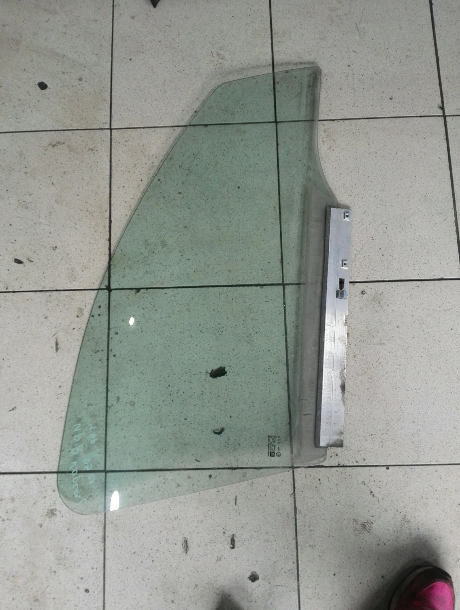 ������ ������ ����� ���� ����� � 4����� | Mobile.bg � ����������� 1