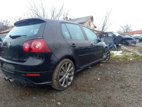     VW Golf R32