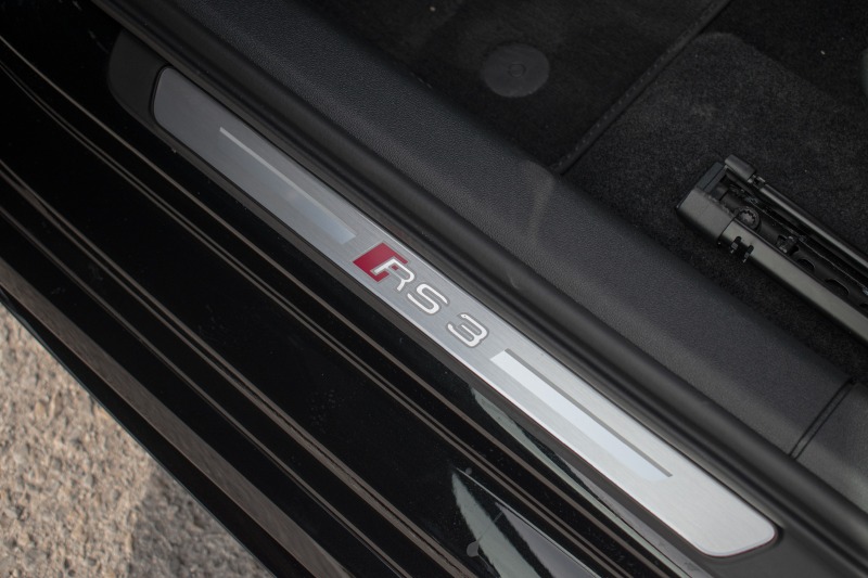 Audi Rs3 2.5 TFSI quattro, снимка 17 - Автомобили и джипове - 46277671