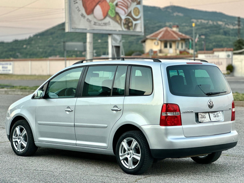 VW Touran 2.0TDI * ИТАЛИЯ* 7местен* , снимка 7 - Автомобили и джипове - 46607481