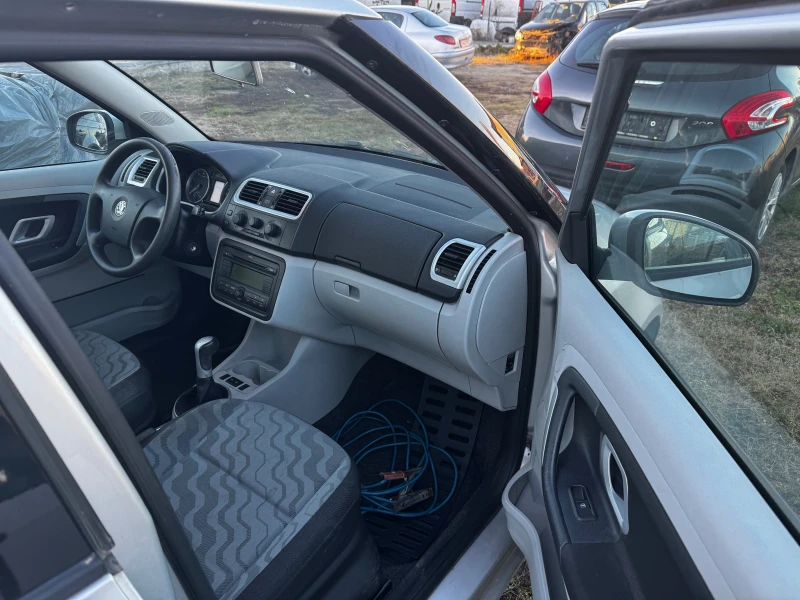 Skoda Fabia 1.2 , снимка 7 - Автомобили и джипове - 48089050