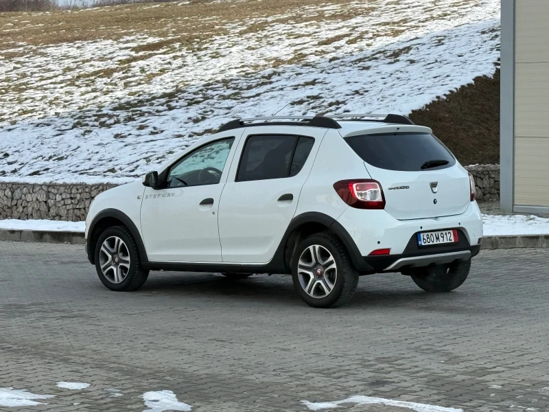 Dacia Sandero STEPWAY, снимка 5 - Автомобили и джипове - 48539804