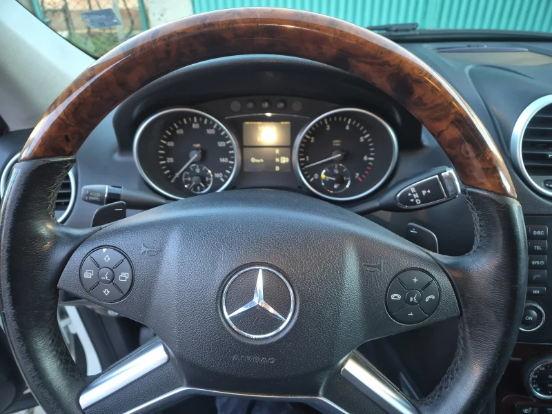 Mercedes-Benz ML 550 ML 550 AMG Face * keyles* , снимка 11 - Автомобили и джипове - 48646831