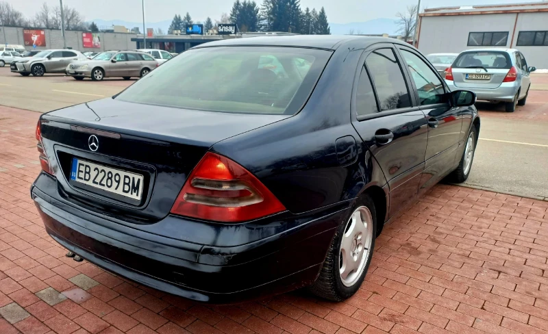 Mercedes-Benz C 220 2.2 cdi , снимка 4 - Автомобили и джипове - 49258542