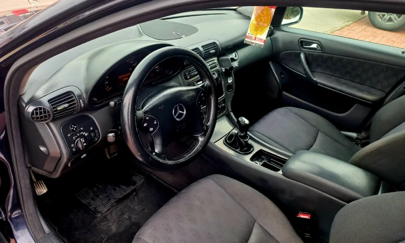 Mercedes-Benz C 220 2.2 cdi , снимка 9 - Автомобили и джипове - 49258542