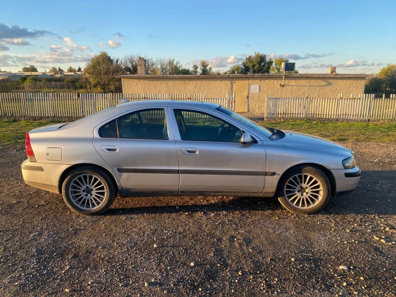 Volvo S60 2.4D, снимка 2 - Автомобили и джипове - 52486644