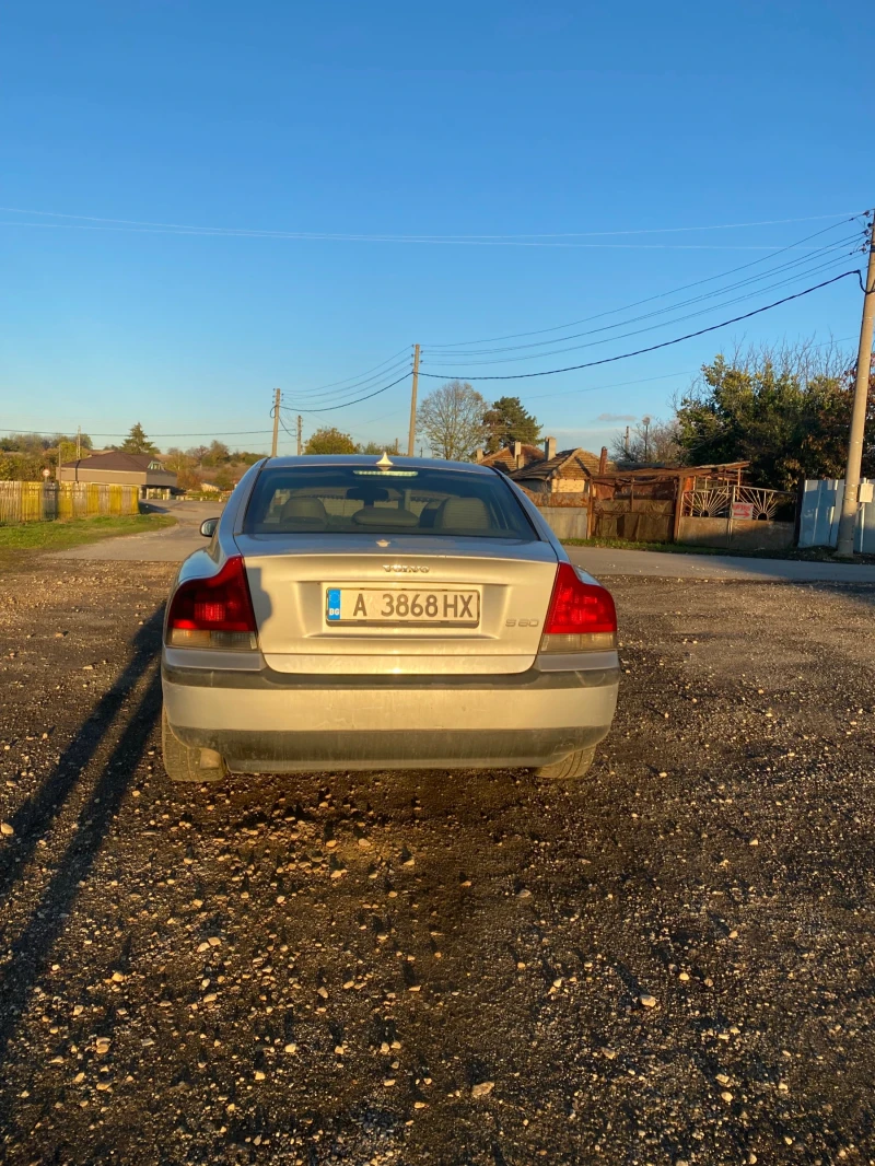 Volvo S60 2.4D, снимка 3 - Автомобили и джипове - 52486644