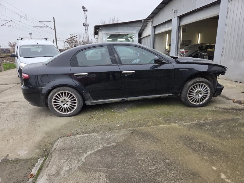 Alfa Romeo 159 2, 4 jtd 200 hp, снимка 4 - Автомобили и джипове - 53046189
