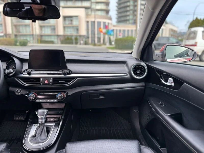 Kia Forte EX FWD* АвтоКредит* (ЦЕНА ДО БГ), снимка 8 - Автомобили и джипове - 53326694