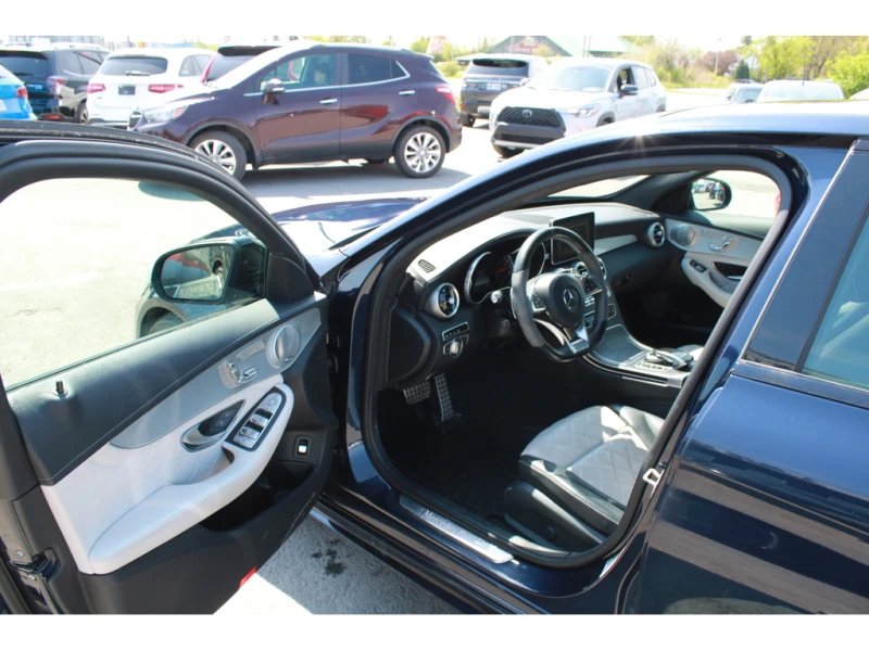 Mercedes-Benz C 450 AMG 4MATIC* КОжа* Подгрев* Обдухване* Кейлес* Blind Sp, снимка 9 - Автомобили и джипове - 53479758