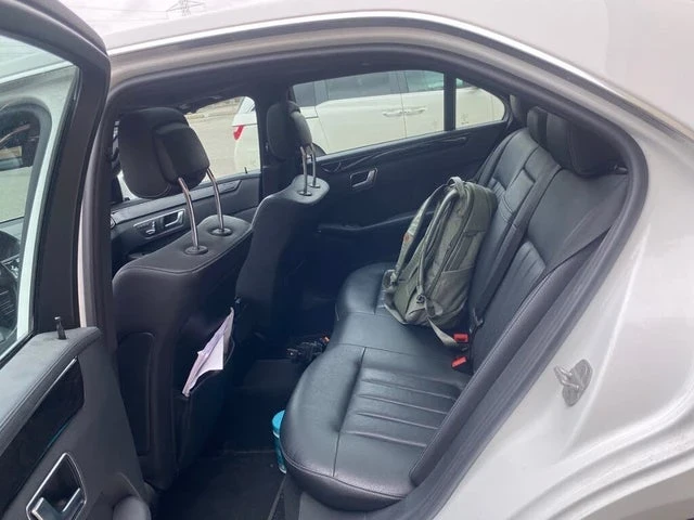 Mercedes-Benz E 400 4MATIC* АВТОКРЕДИТ* ЦЕНА ДО БЪЛГАРИЯ!!, снимка 12 - Автомобили и джипове - 53504733