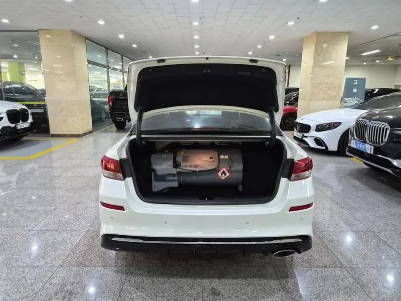 Kia K5 2.0 LPG LUXURY, снимка 5 - Автомобили и джипове - 55794355