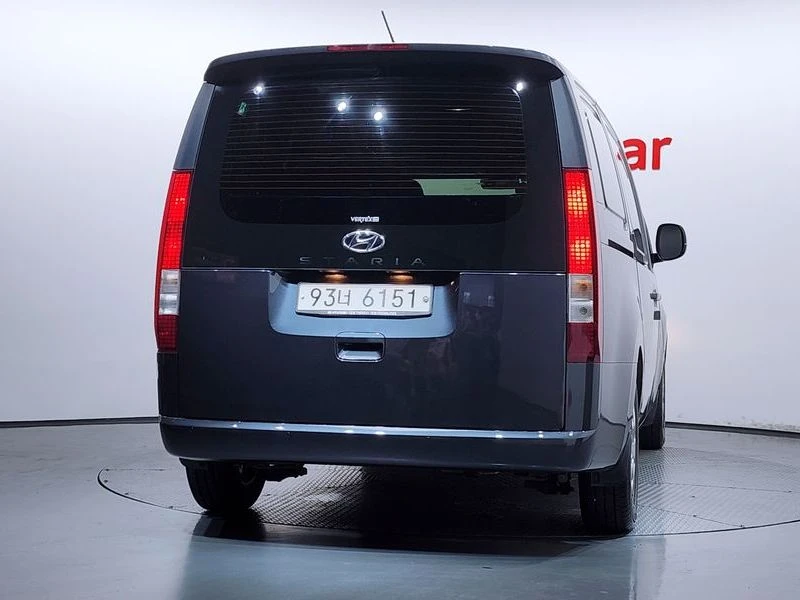 Hyundai Staria L3.5 Cargo 3-Seater| 268к.с., снимка 4 - Автомобили и джипове - 56192734