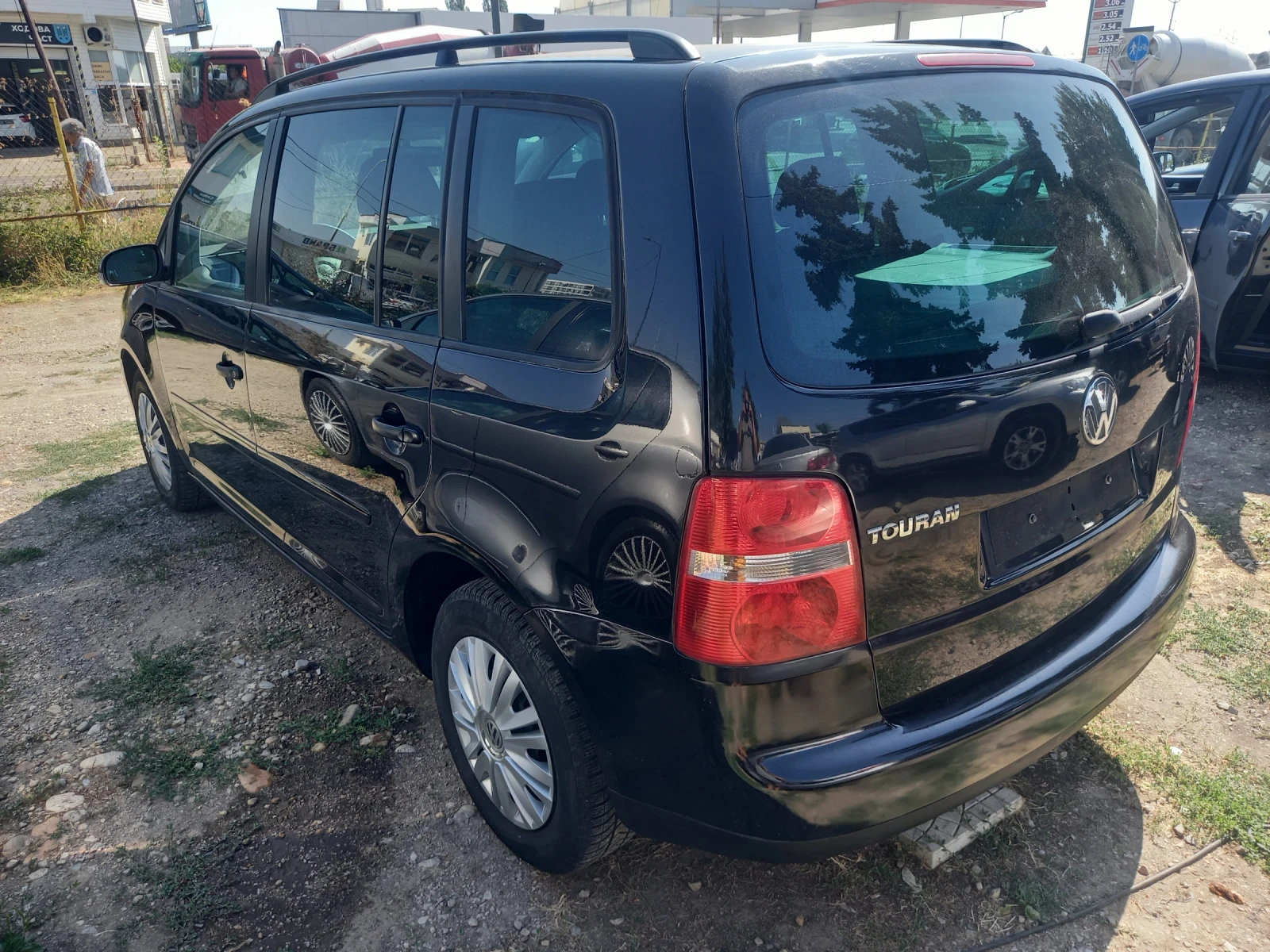 VW Touran 1.6i 102k.c. - изображение 4