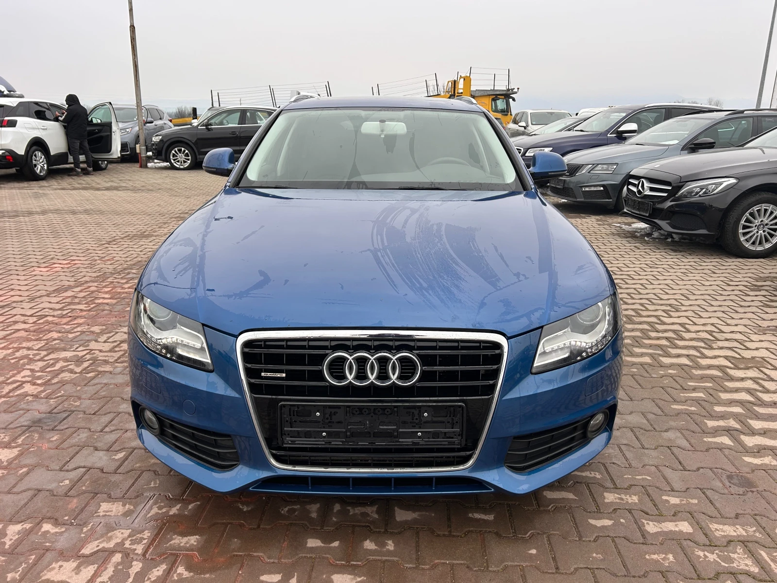 Audi A4 3.0TDI QUATTRO PANORAMA/NAVI EURO 5 - изображение 3