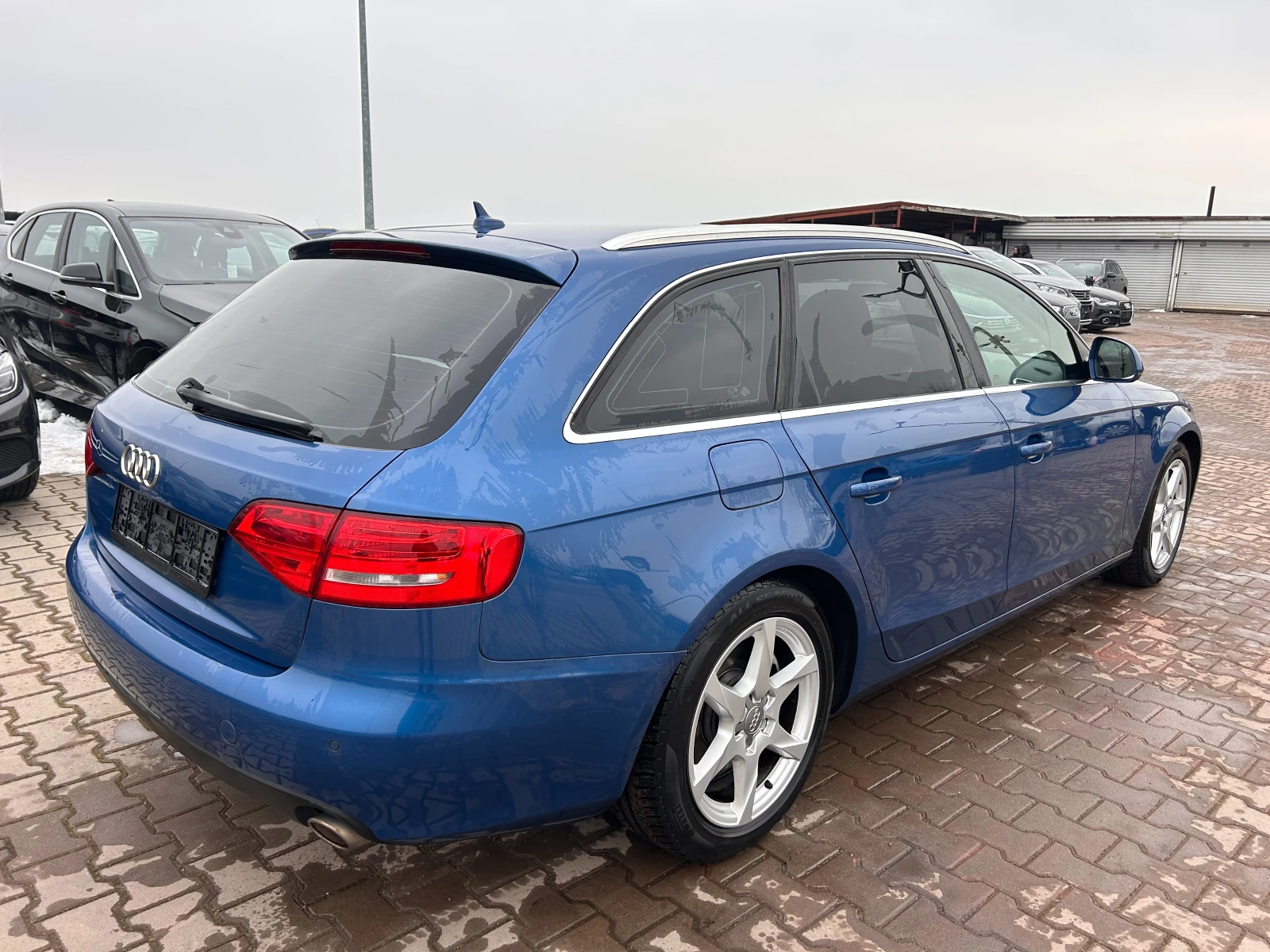 Audi A4 3.0TDI QUATTRO PANORAMA/NAVI EURO 5 - изображение 6