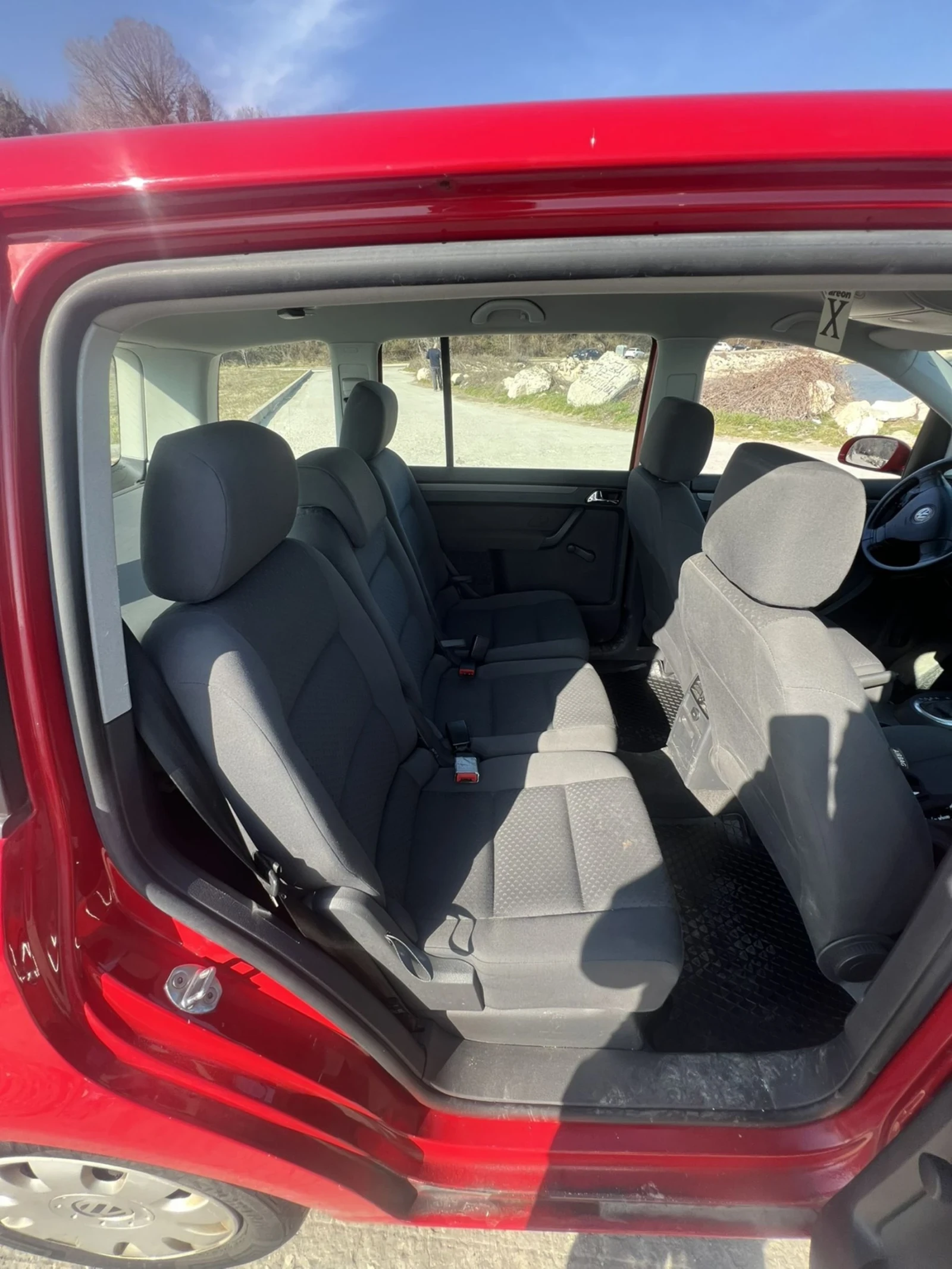 VW Touran 2.0 TDI - изображение 7