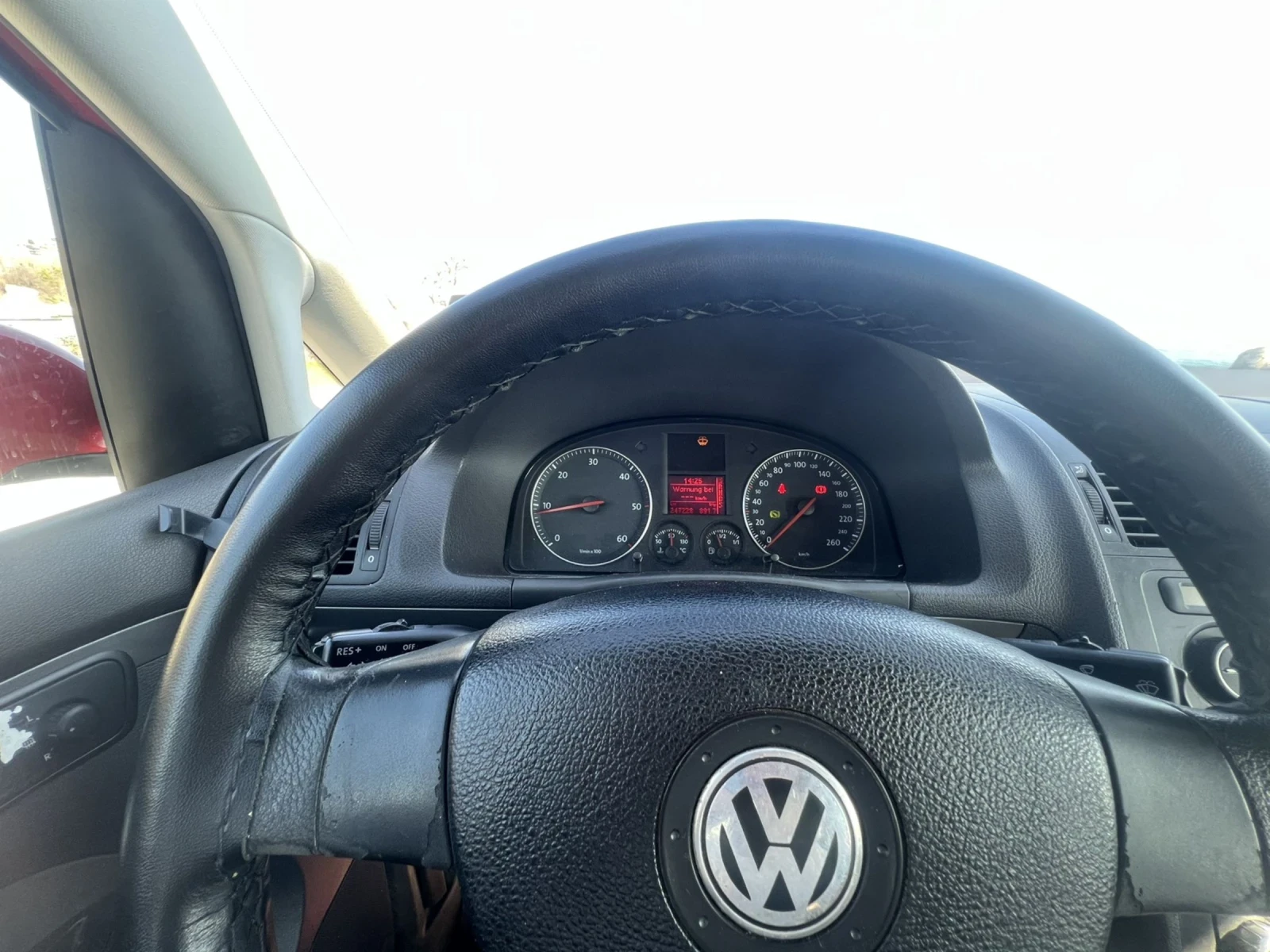 VW Touran 2.0 TDI - изображение 6