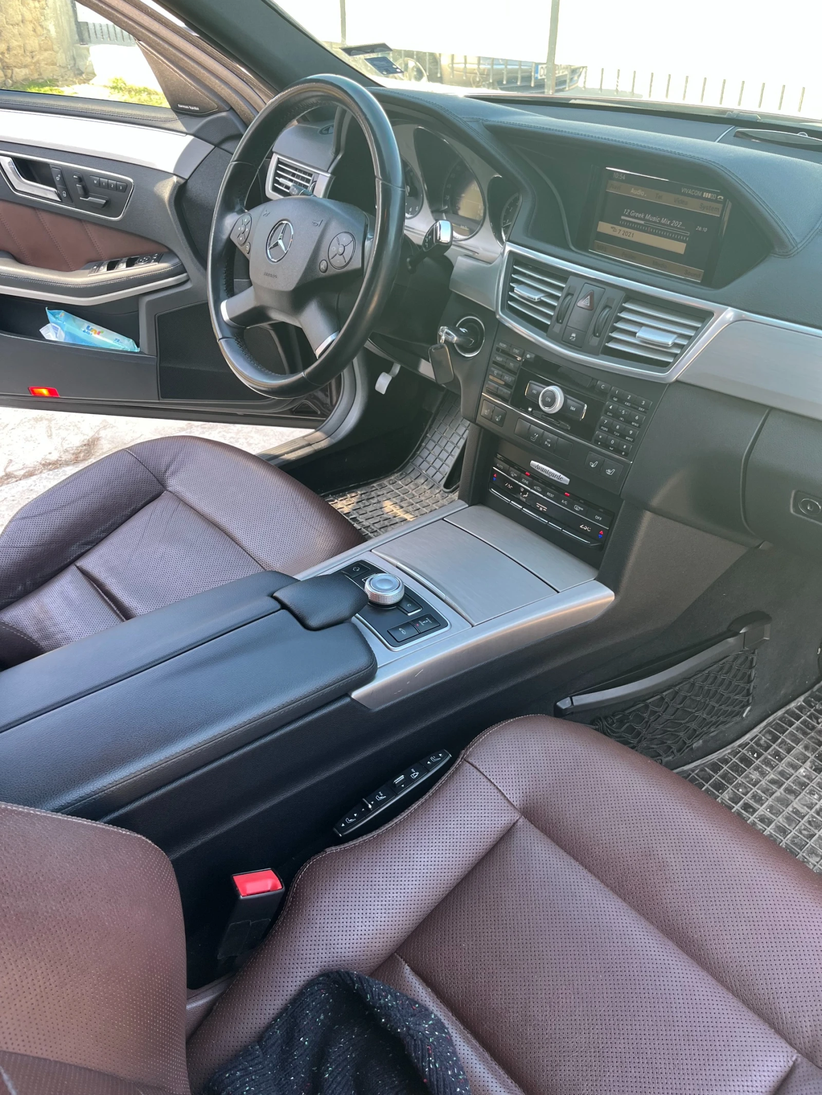 Mercedes-Benz E 500  - изображение 5