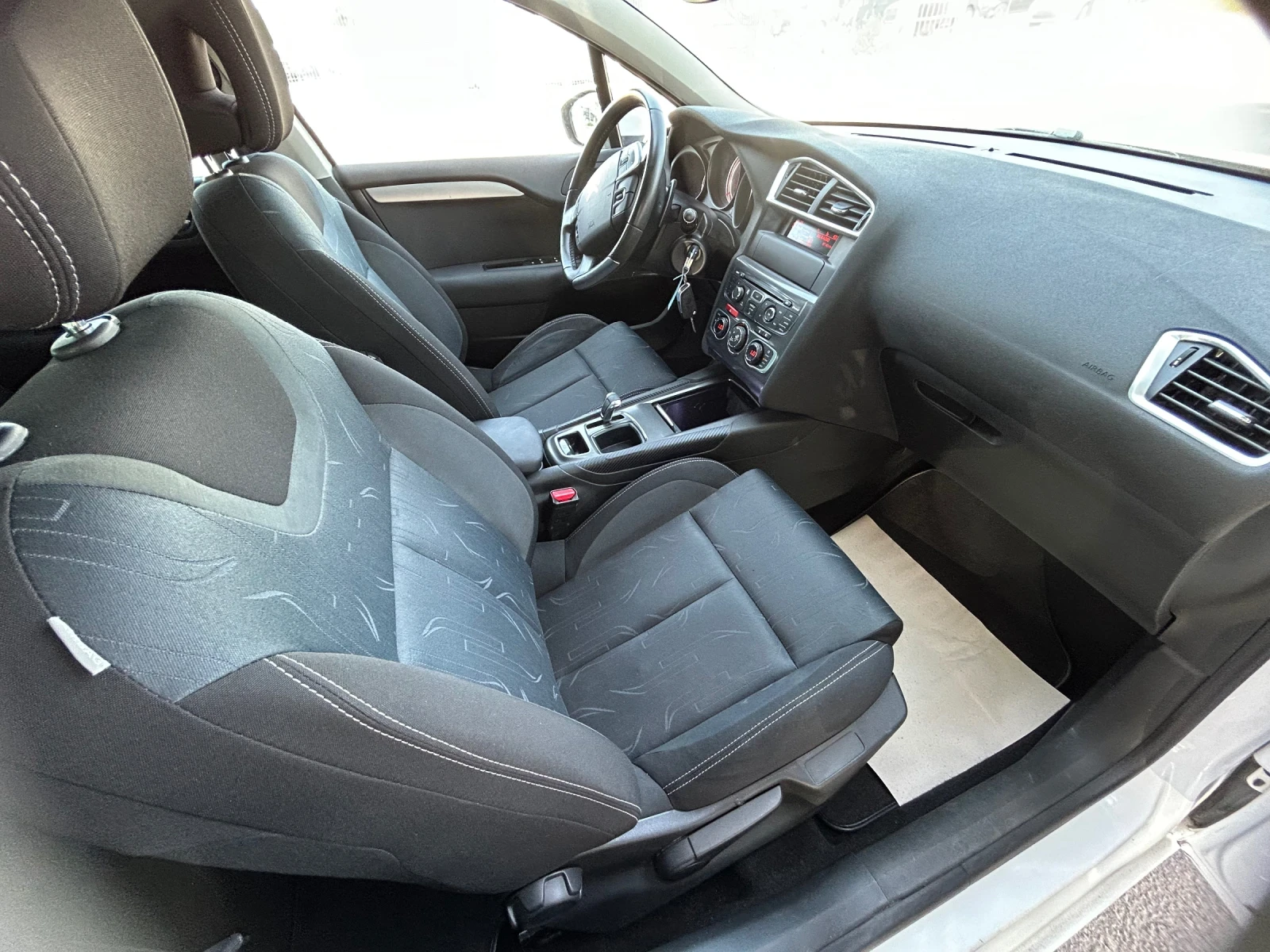 Citroen C4 1.6E-HDi/AUTOMATIC/112k.c./EURO 5 | Mobile.bg   11