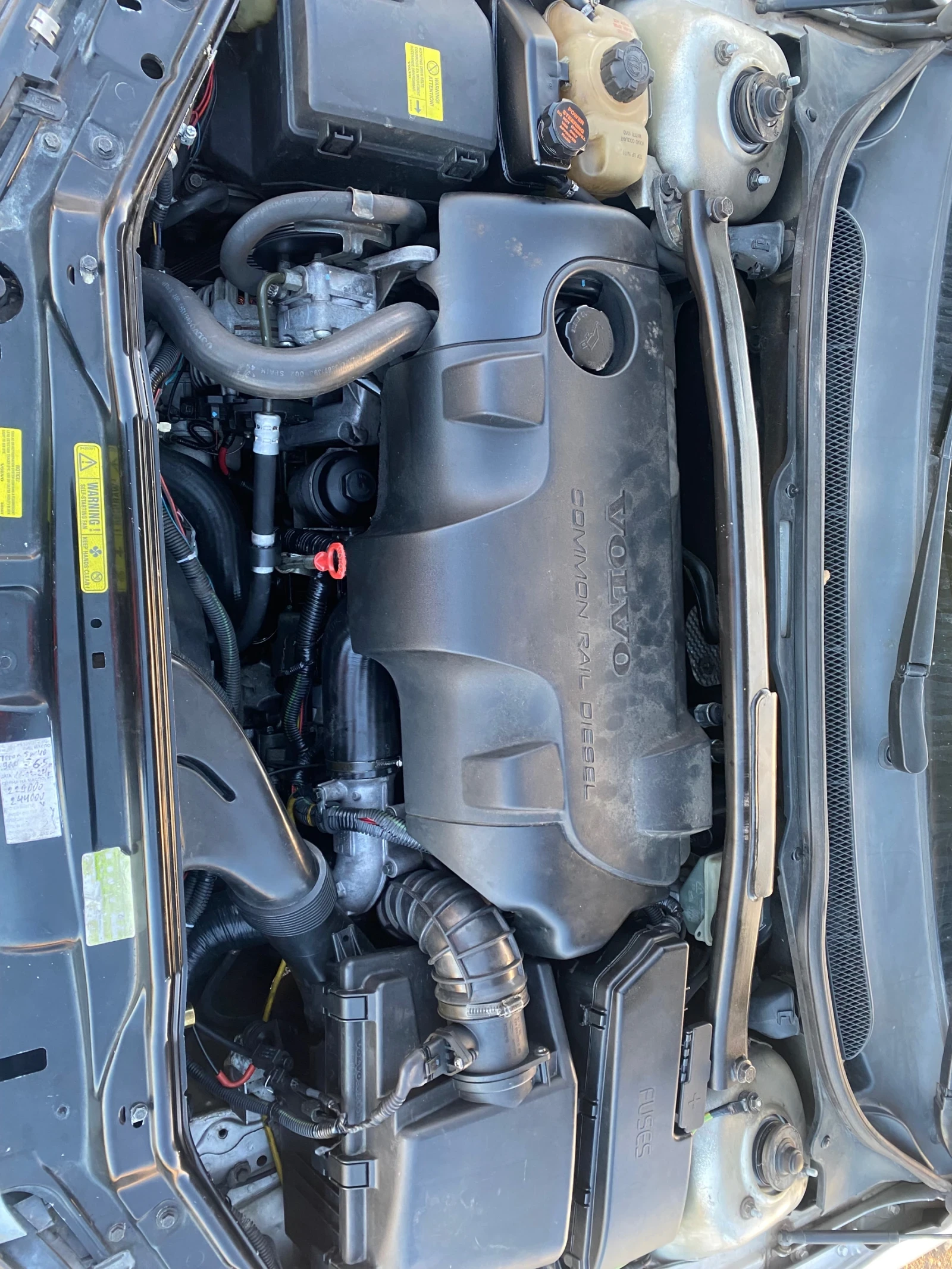 Volvo S60 2.4D - изображение 9