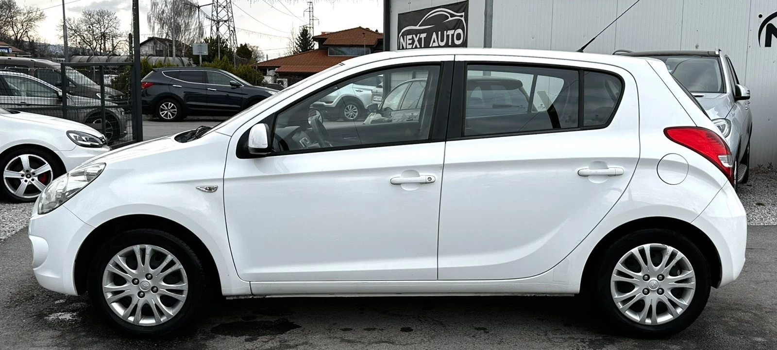Hyundai I20 1.3i 78HP LPG 171 000KM, снимка 8 - Автомобили и джипове - 53952394