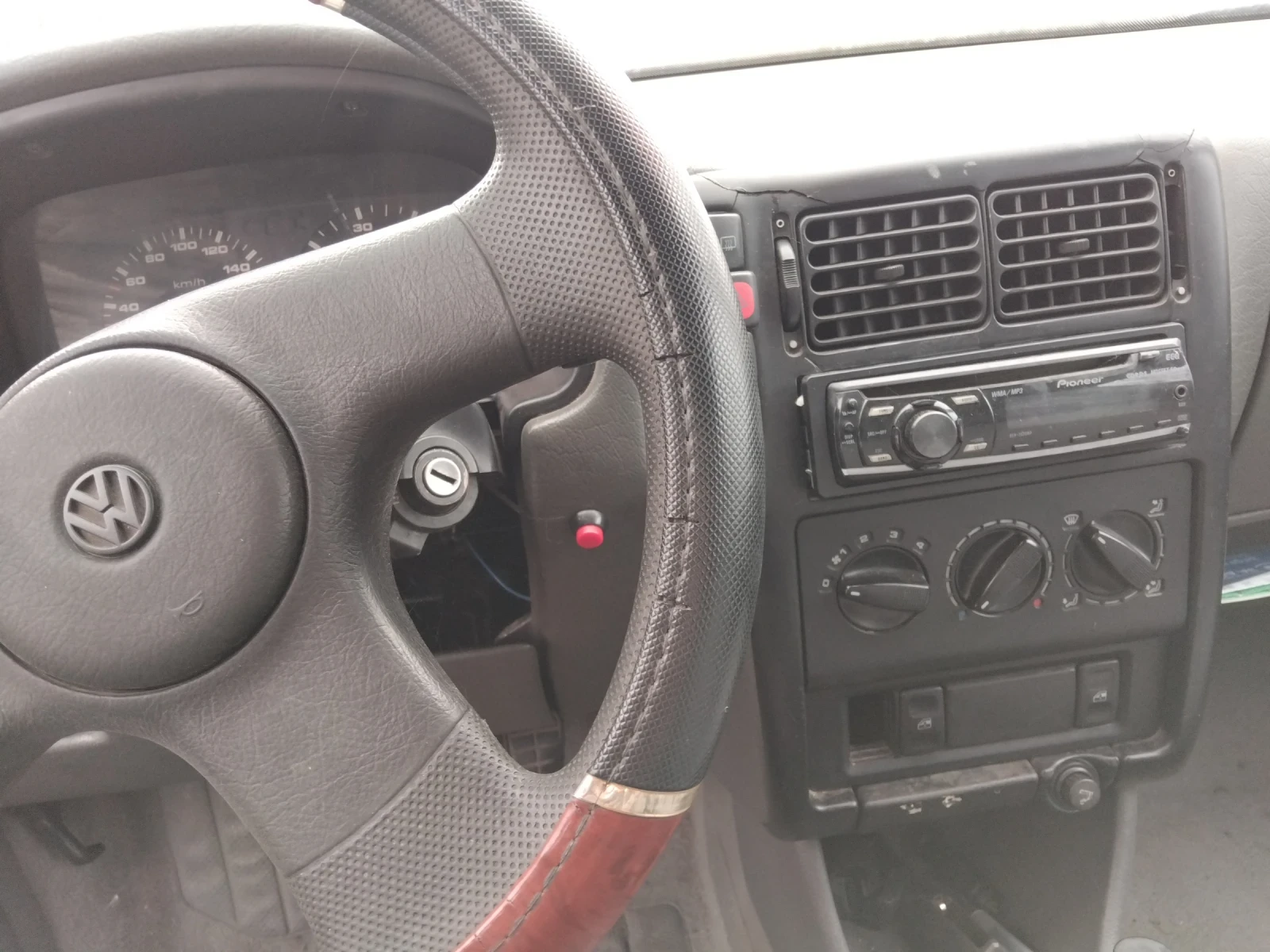 VW Polo, снимка 4 - Автомобили и джипове - 54058305