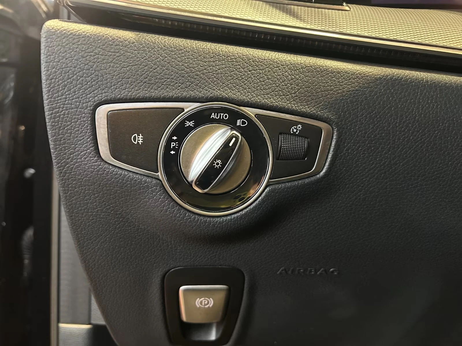 Mercedes-Benz E 63 AMG S/4MATIC/612HP/PANO/BURM/MEMO/CAM/NAVI/CPLAY/197q | Mobile.bg � ����������� 14