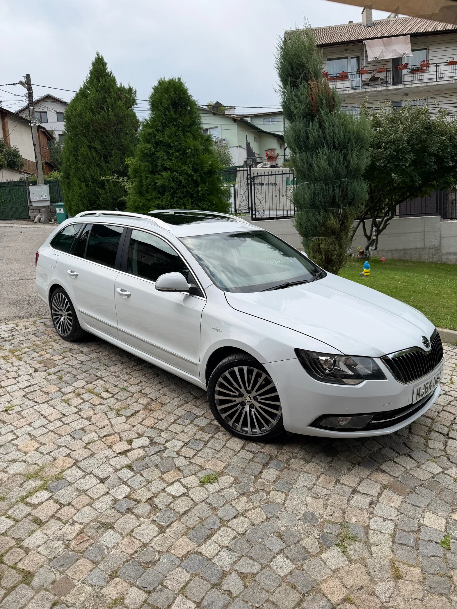 Skoda Superb Lauren&Kliment, снимка 3 - Автомобили и джипове - 55712171