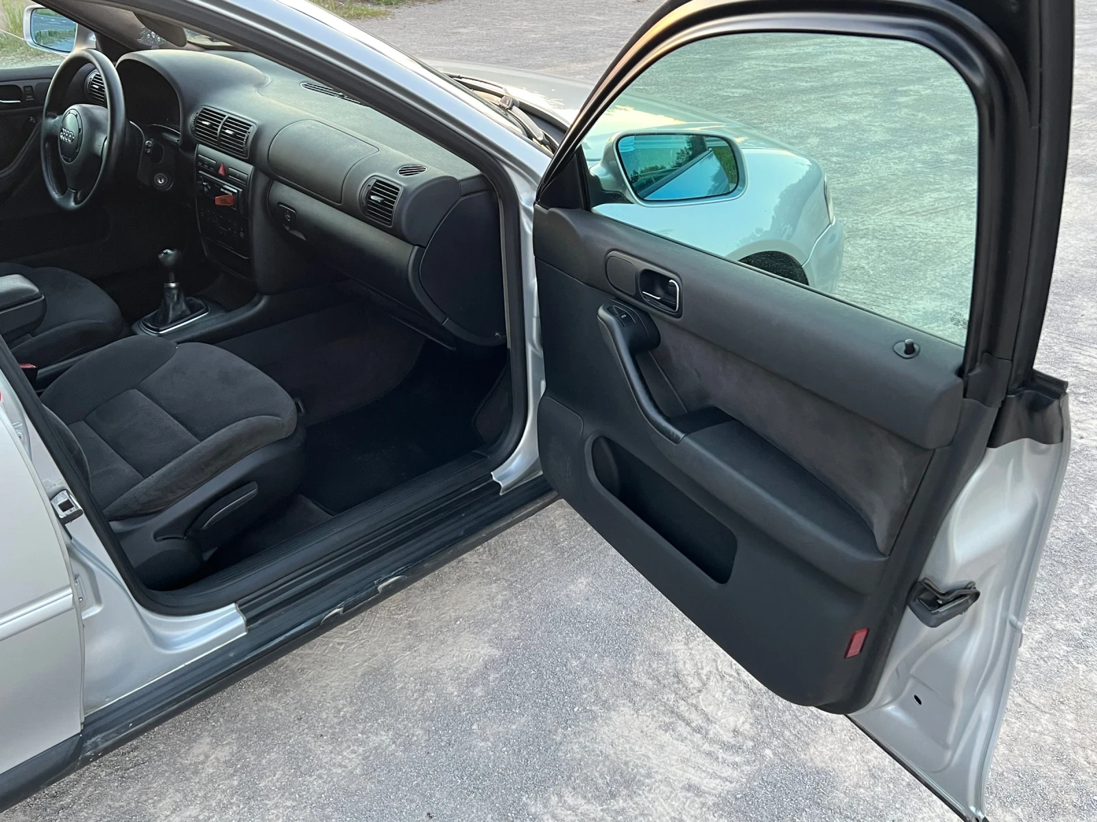 Audi A3 110 Alcantara, снимка 9 - Автомобили и джипове - 55010068