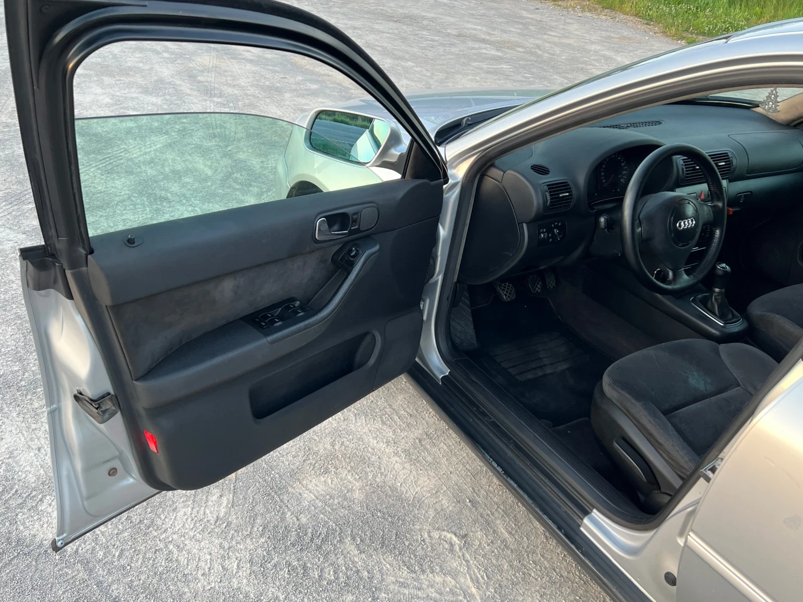 Audi A3 110 Alcantara, снимка 7 - Автомобили и джипове - 55010068