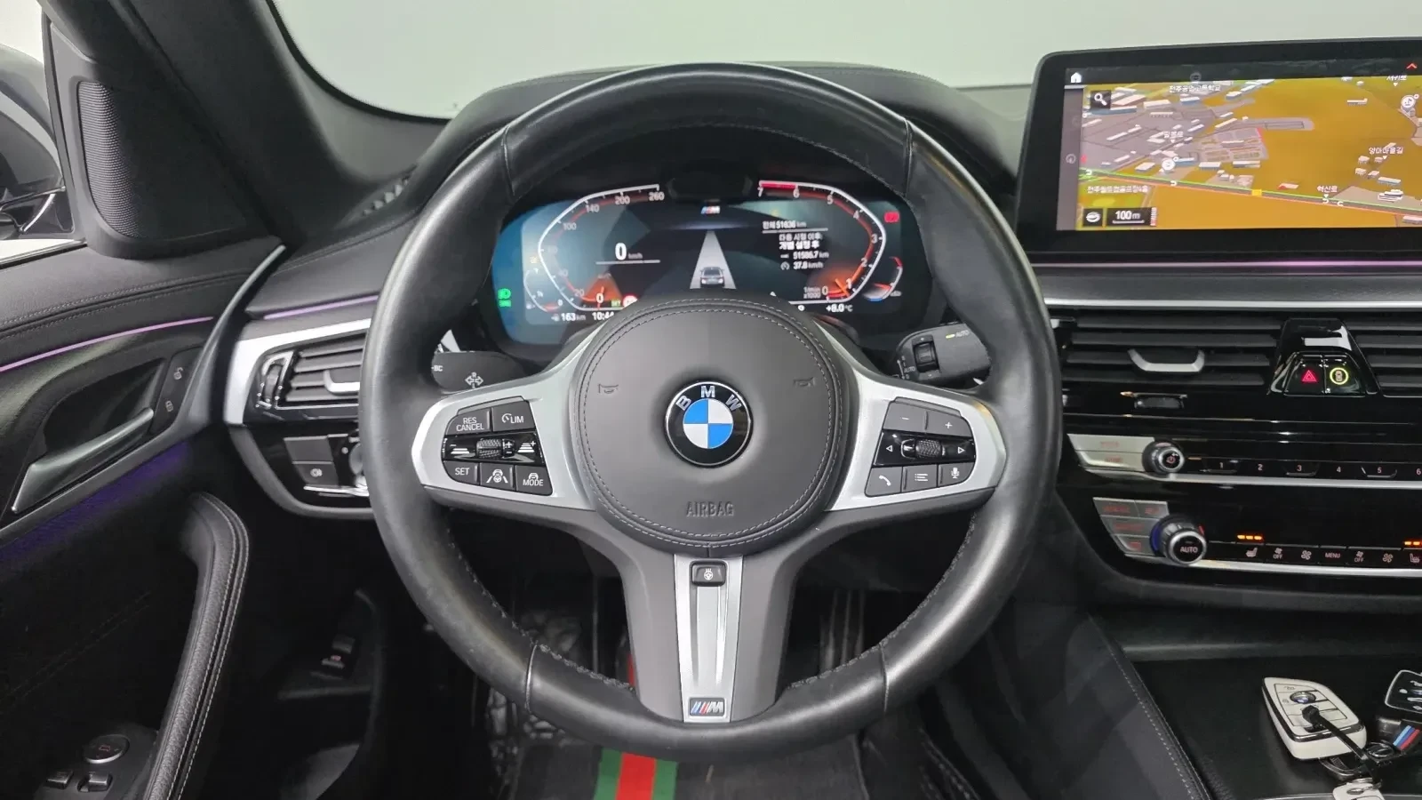 BMW 520, снимка 17 - Автомобили и джипове - 55121121