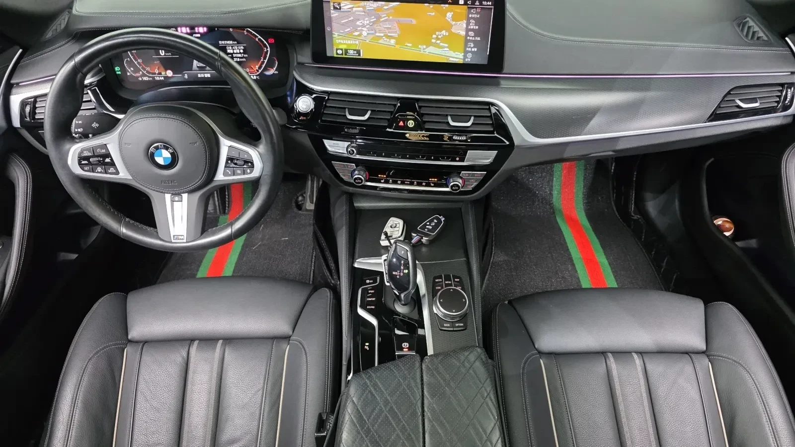 BMW 520, снимка 16 - Автомобили и джипове - 55121121