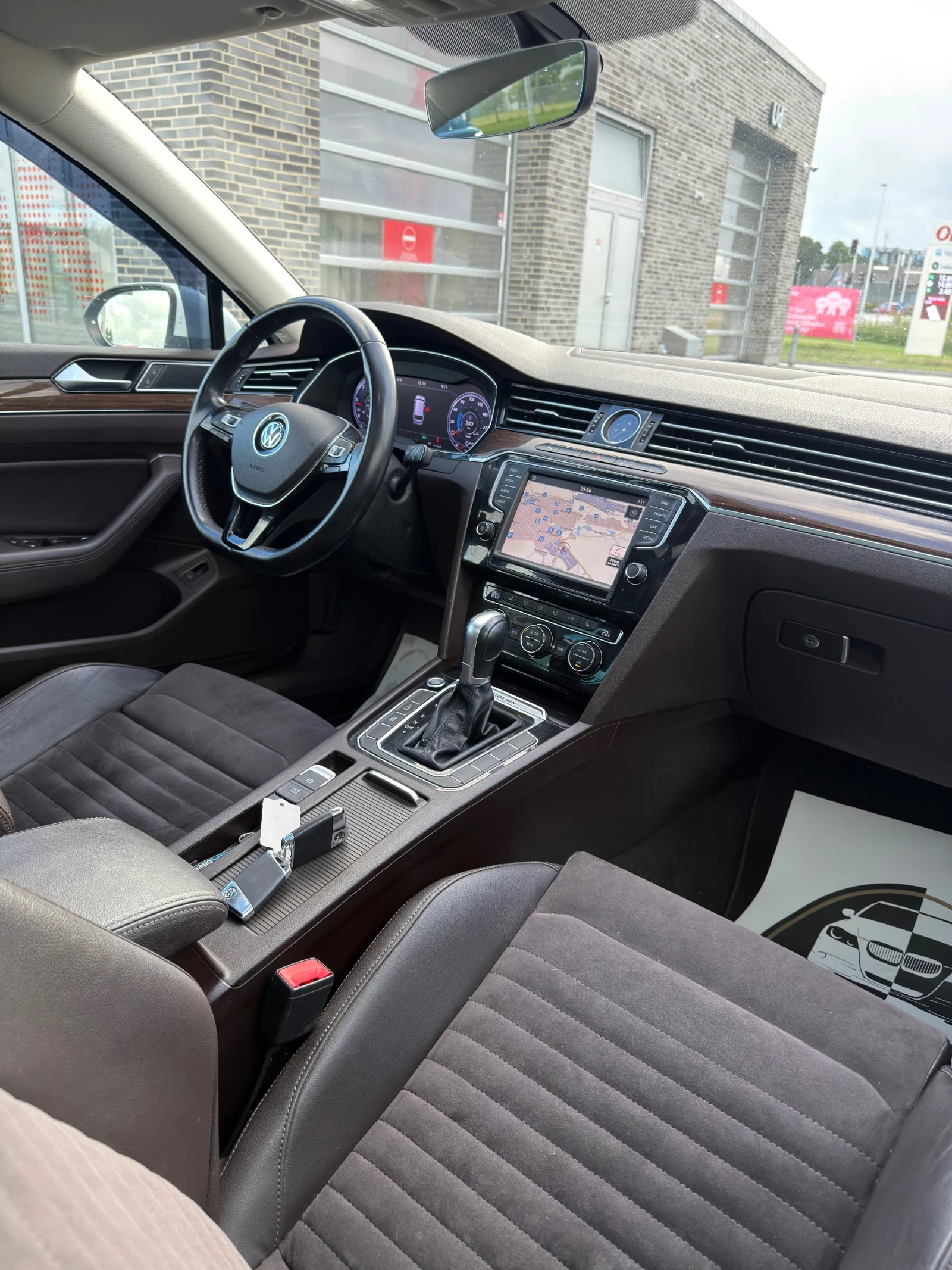 VW Passat 2.0tdi 190к.с 4motion, снимка 7 - Автомобили и джипове - 55182389